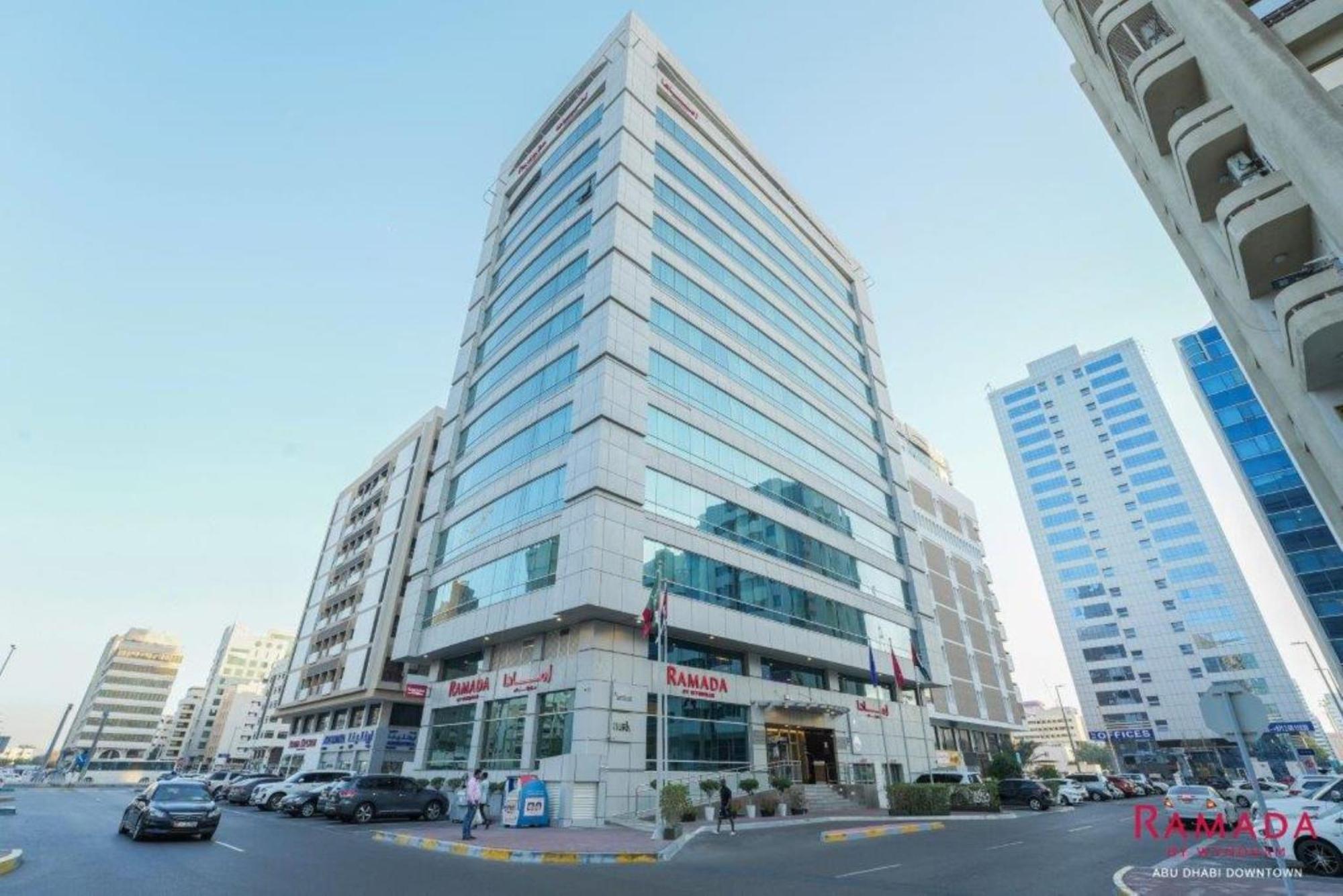 Hotel Ramada Downtown Abu Dhabi Exterior foto